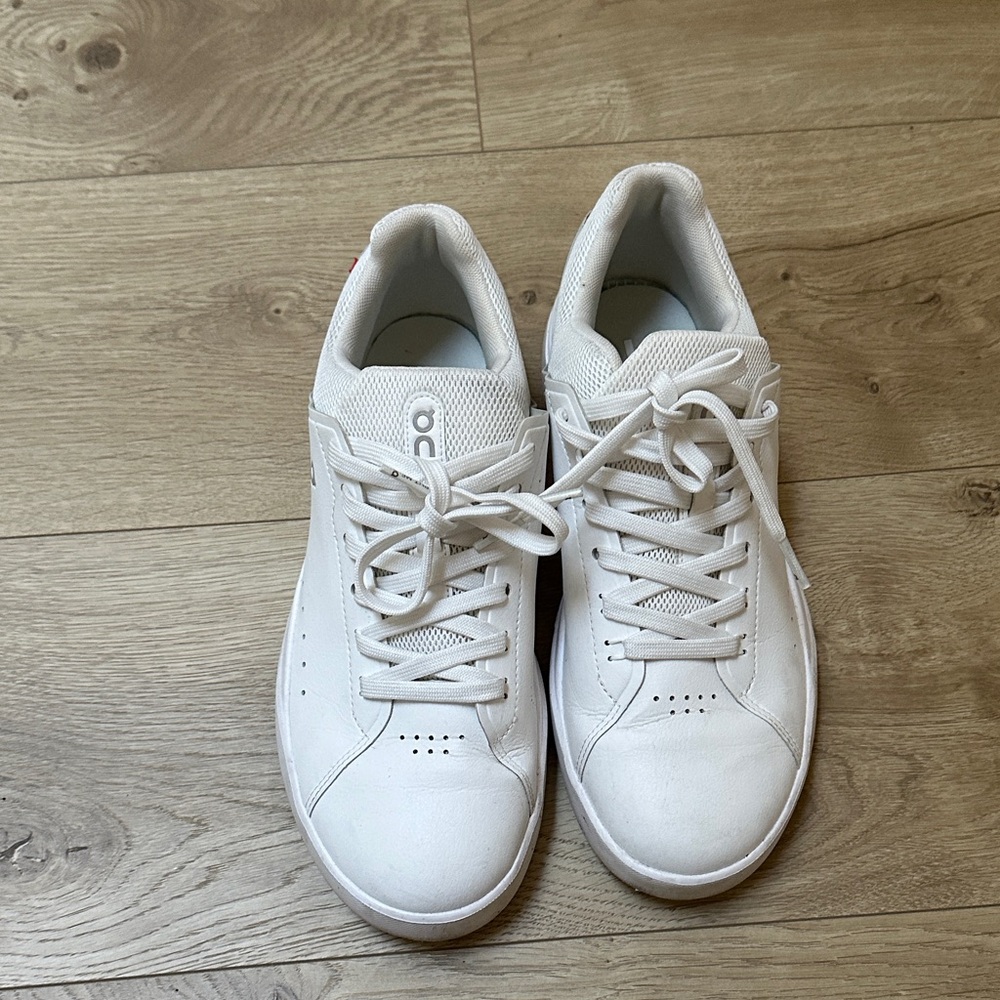 On cloud White Sneakers